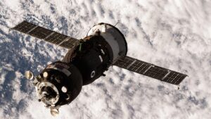 Soyuz MS-29: missão levará Anil Menon, Pyotr Dubrov e Anna Kikina à ISS