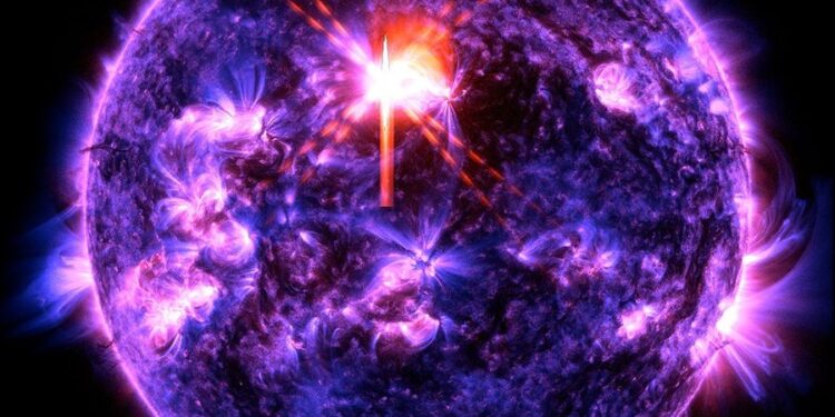 Sol libera forte erupção solar classe X4 durante o Ciclo Solar 25