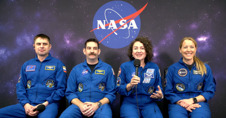NASA e SpaceX Crew-12 respondem perguntas de quarentena antes da missão à ISS
